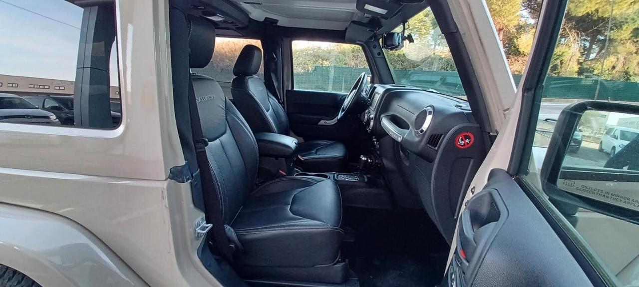 Jeep Wrangler 2.8 CRD DPF Sahara Auto