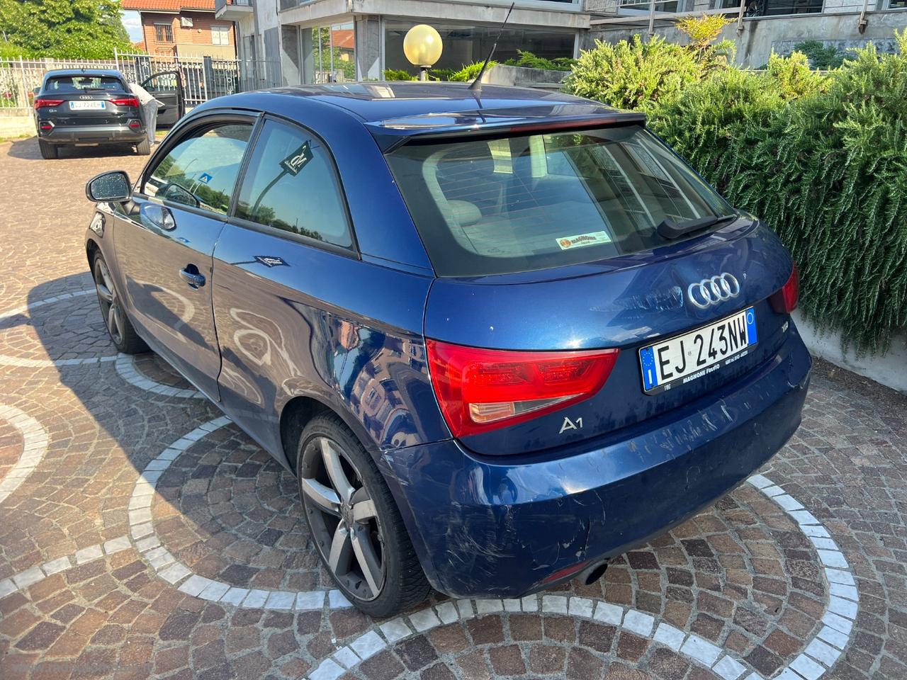AUDI A1 1.6 TDI 105 CV Ambition CERCHI 17 XENO