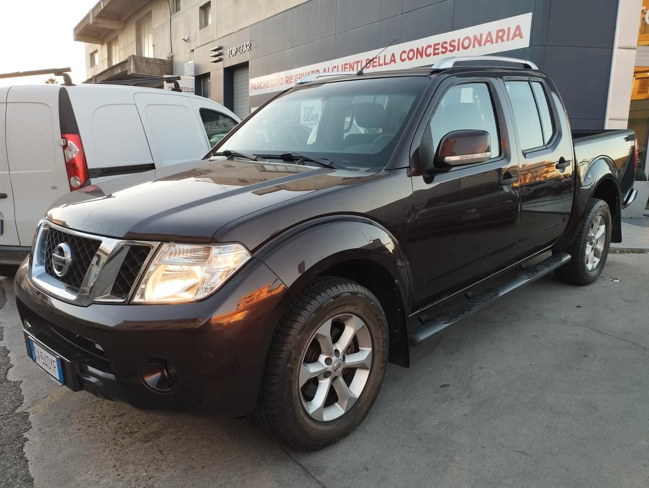 Nissan Navara 2.5 dCi 190CV 4 porte Double Cab LE