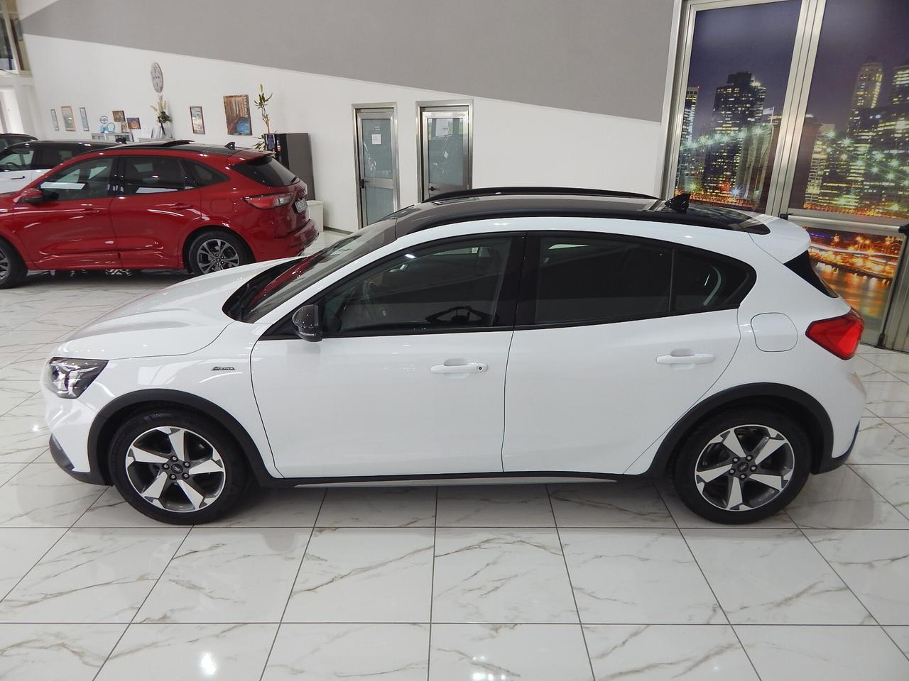 Ford Focus Active 1.5 ecoblue 120cv NAVI-CARPLAY-RADAR-KAMERA