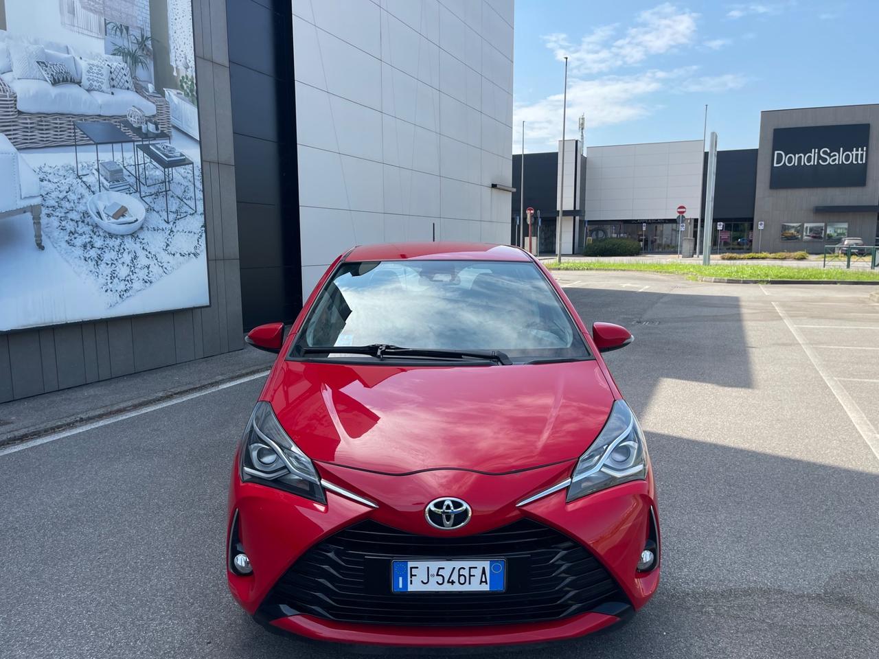 Toyota Yaris 1.5 5 porte Lounge