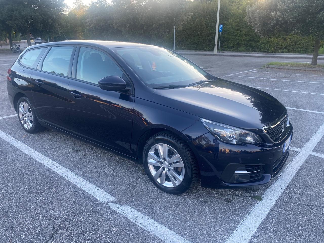 Peugeot 308 BlueHDi 120 S&S EAT6 SW Business