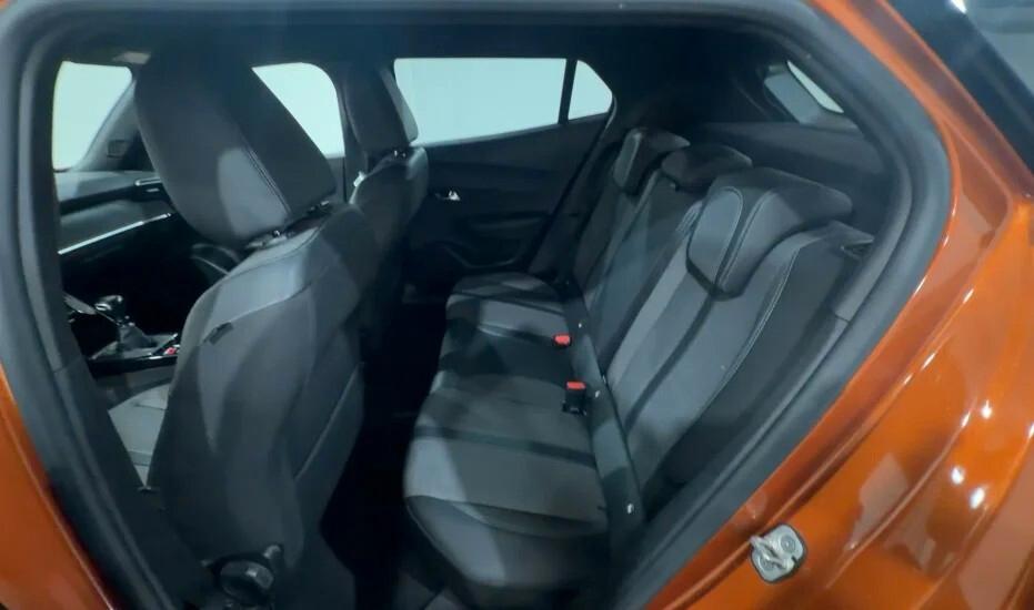 Peugeot 2008 PureTech 100 S&S Allure Arr.006