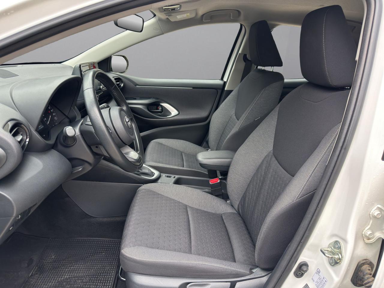 Toyota Yaris 1.5h Active