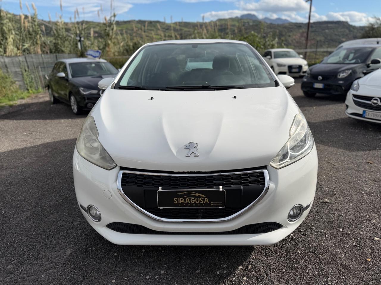 Peugeot 208 1.4 HDi 68 CV 3 porte Allure
