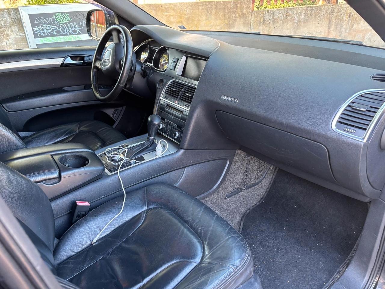 Audi Q7 3.0 V6 TDI 233CV quattro tiptronic