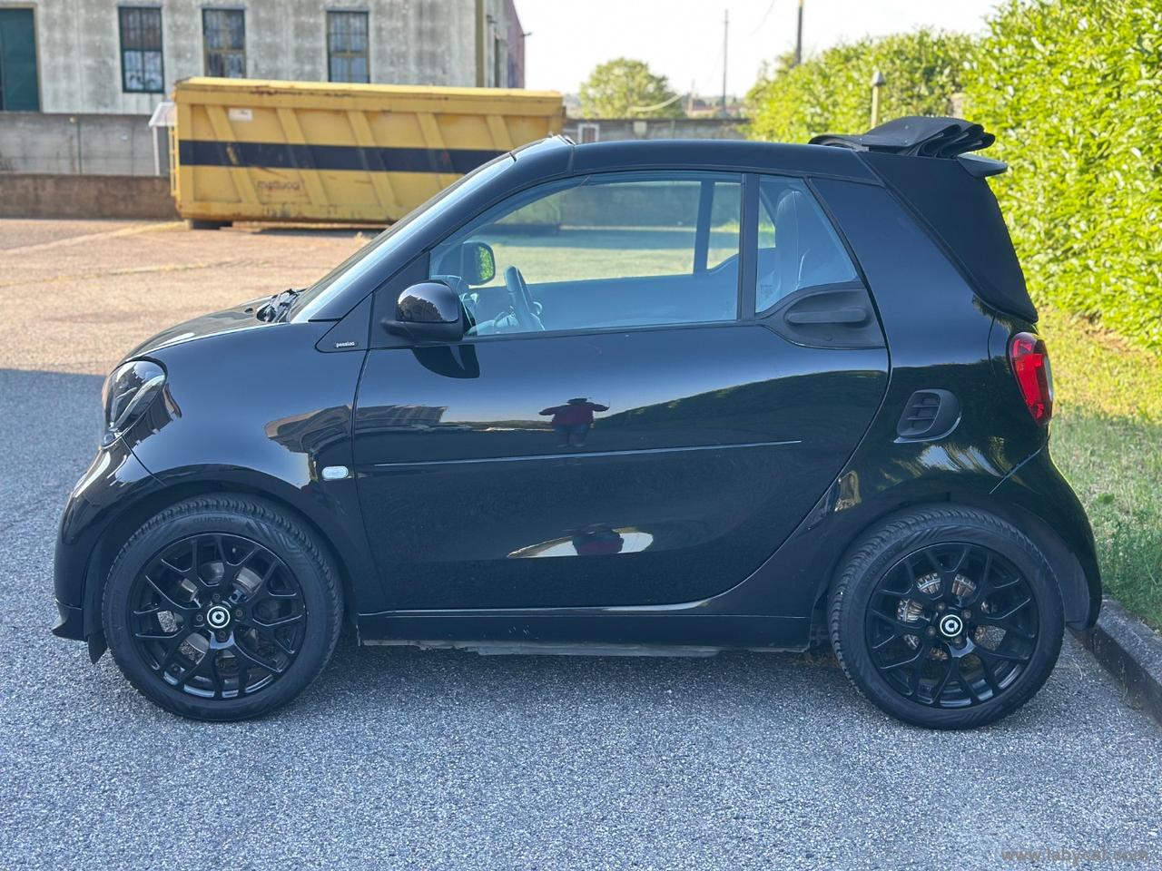 SMART fortwo 90 0.9T twin. cabrio Superpassion