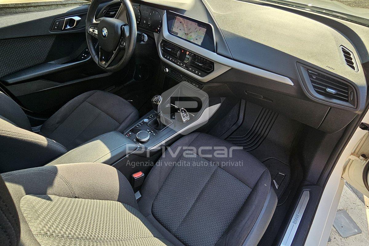 BMW 118i 5p. Business Advantage