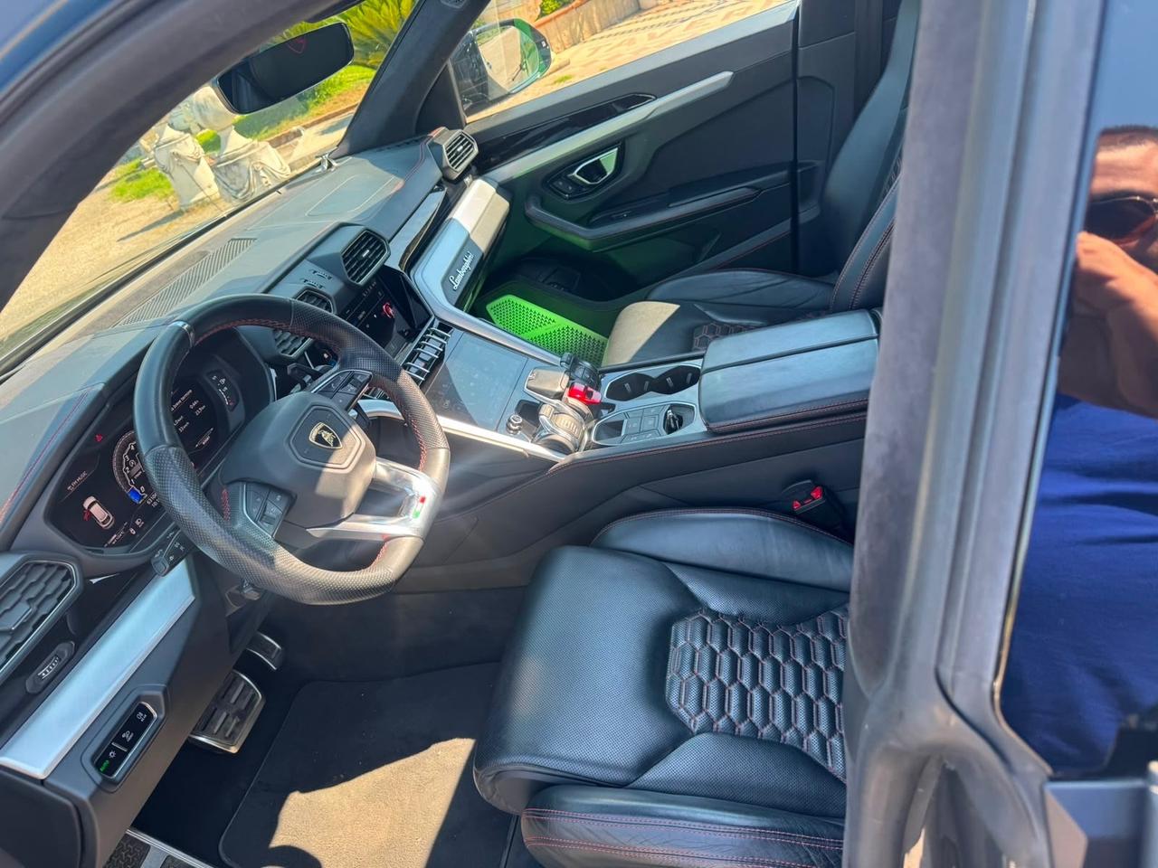 Lamborghini Urus 4.0 italia accetto permute iva compresa
