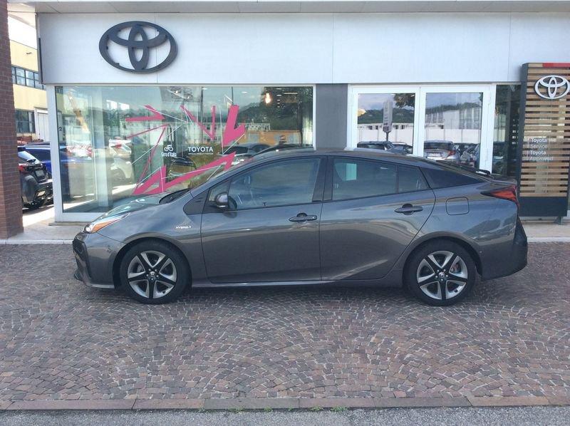 Toyota Prius 1.8 AWD Lounge