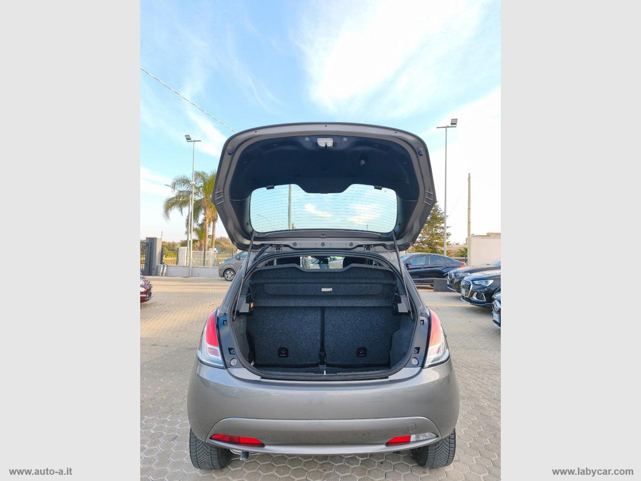 LANCIA Ypsilon 1.3 MJT 95 CV 5p. S&S Platinum