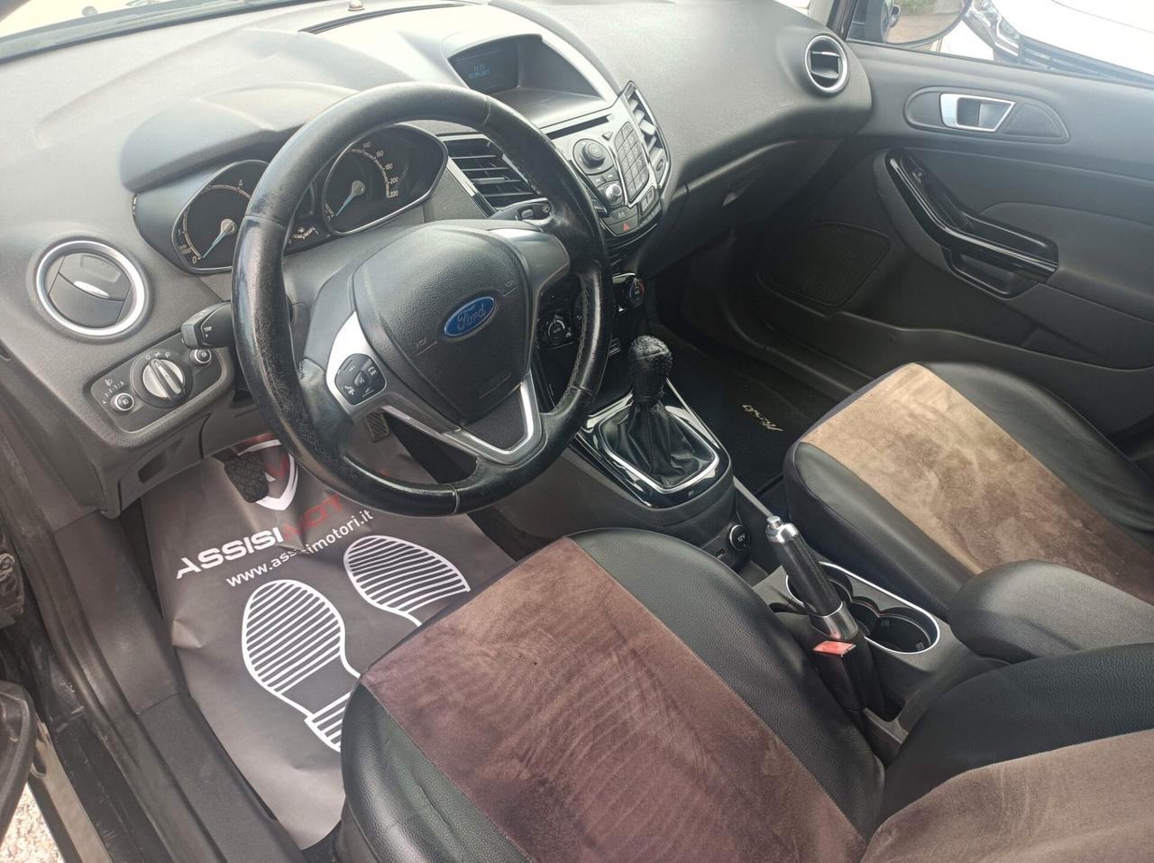 Ford Fiesta 1.5 TDCi 75CV 5 porte Titanium