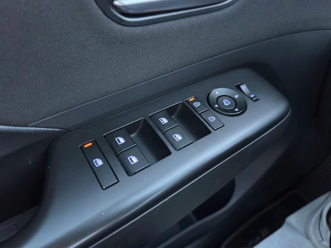 Hyundai Kona 1.0 t-gdi 48V X Line 120cv CON TELECAM E CARPLAY