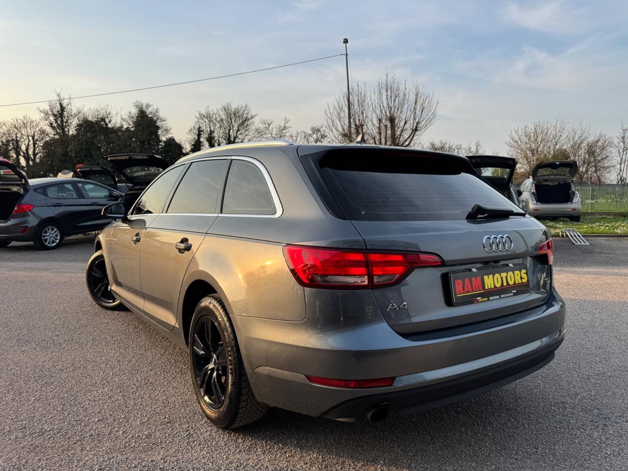 Audi A4 Avant 2.0 TDI 122 CV S tronic Sport Neopatentati