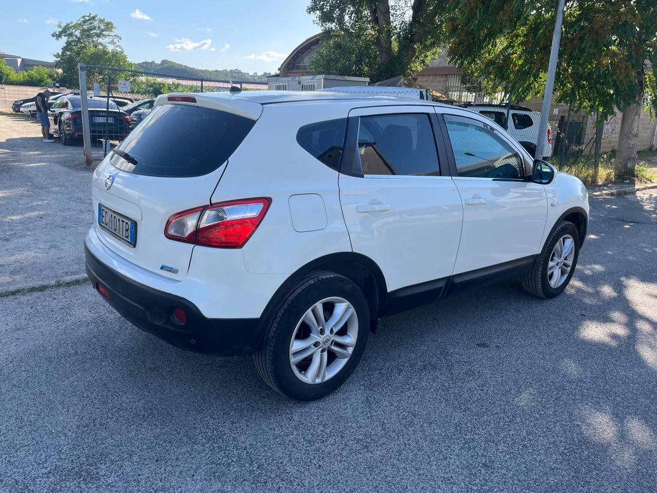 Nissan Qashqai 1.5 dCi DPF Acenta 2010 202.000 KM