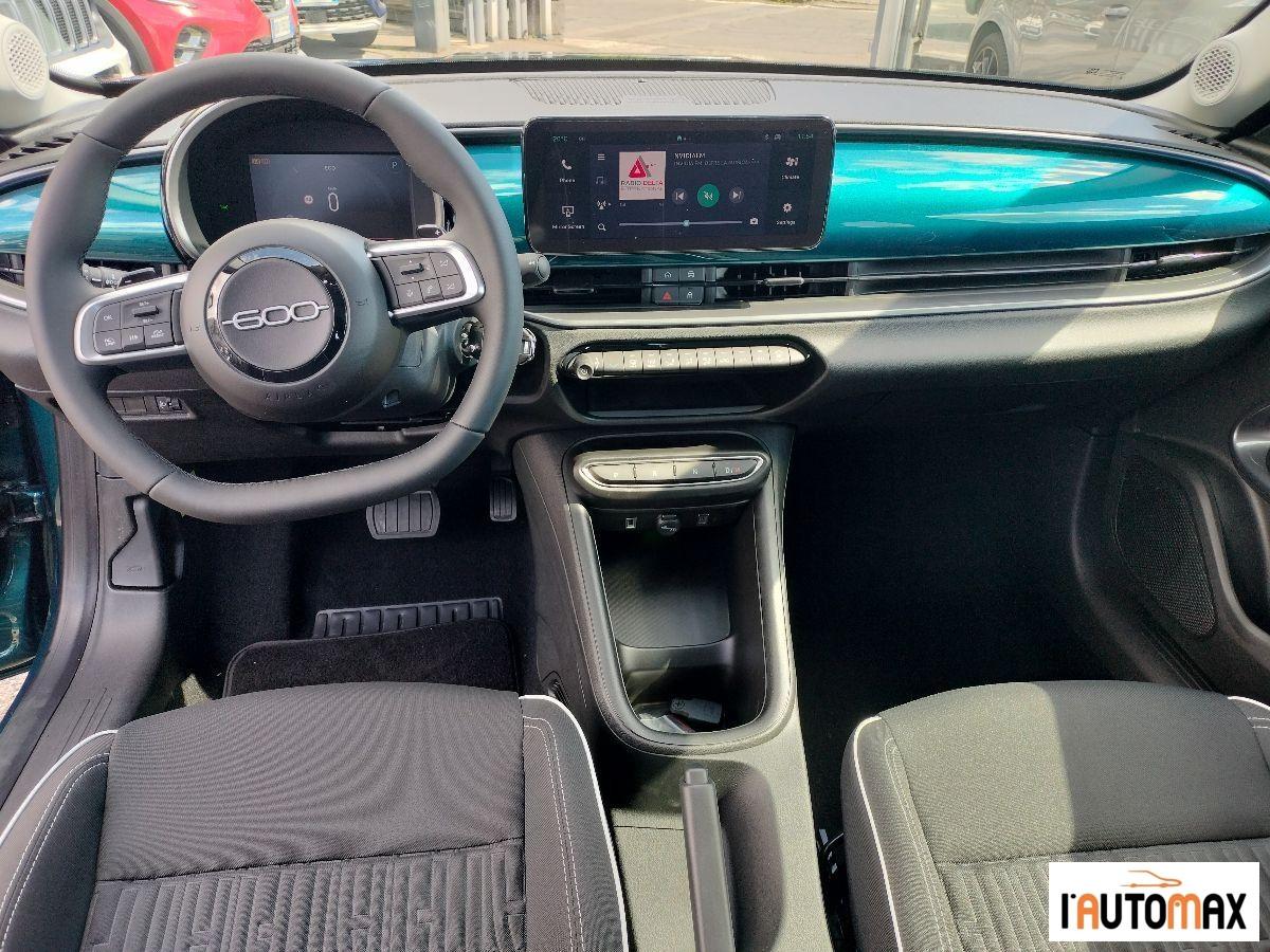 FIAT - 600 1.2 hybrid Business 110cv Automatica