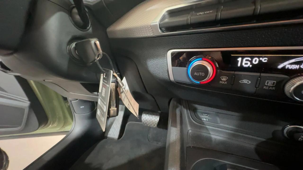 Audi Q2 35 TDI quattro S tronic Admired