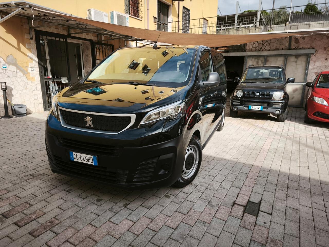 Peugeot Expert BlueHDi 100 S&S PC-TN Combi Compact