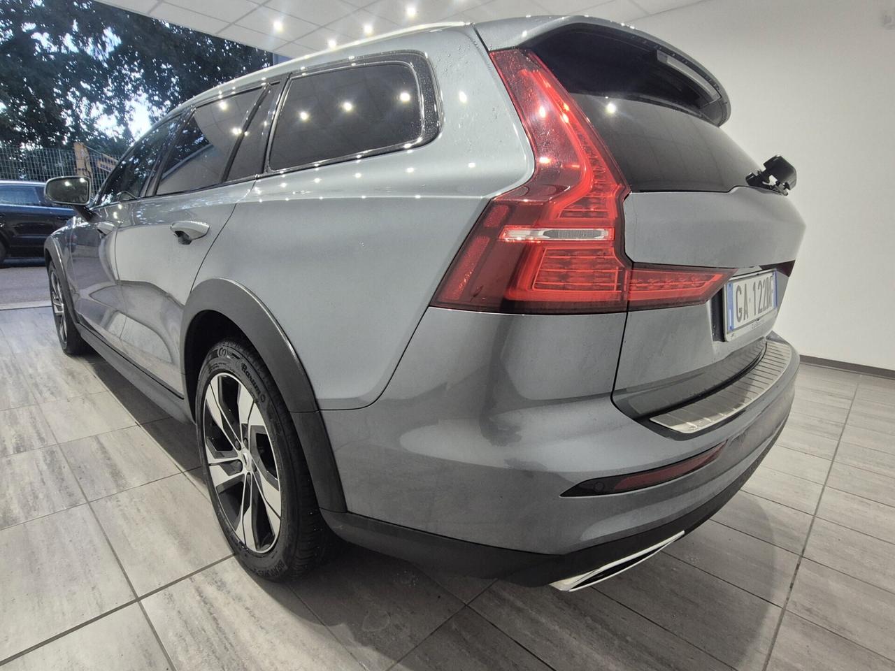 Volvo V60 Cross Country D4 AWD Geartronic Pro