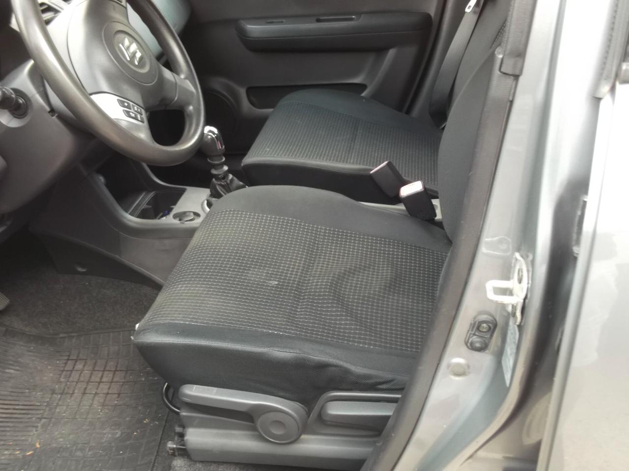 Suzuki Swift 1.3 DDiS 5p. GLX - 11