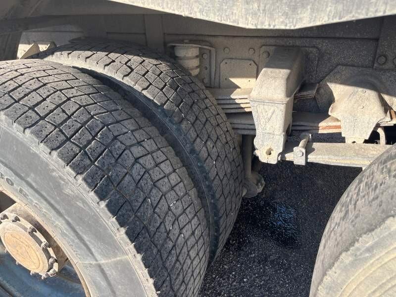 VOLVO FL12 6X2 GRU HAIB 140 E CASSONE RIBALTABILE TRILATERALE