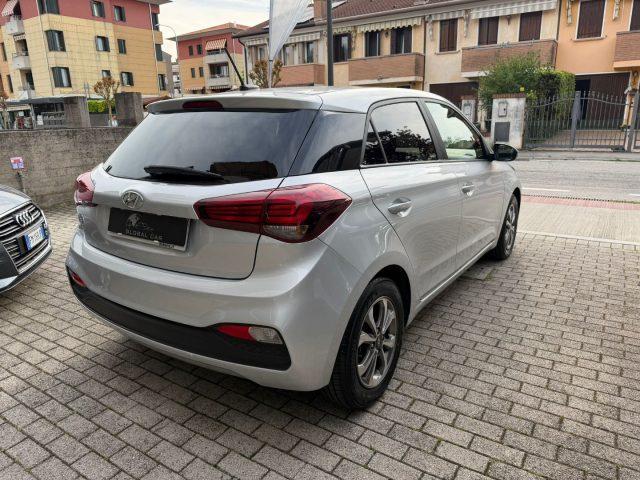 HYUNDAI i20 1.2 5 porte Econext Connectline