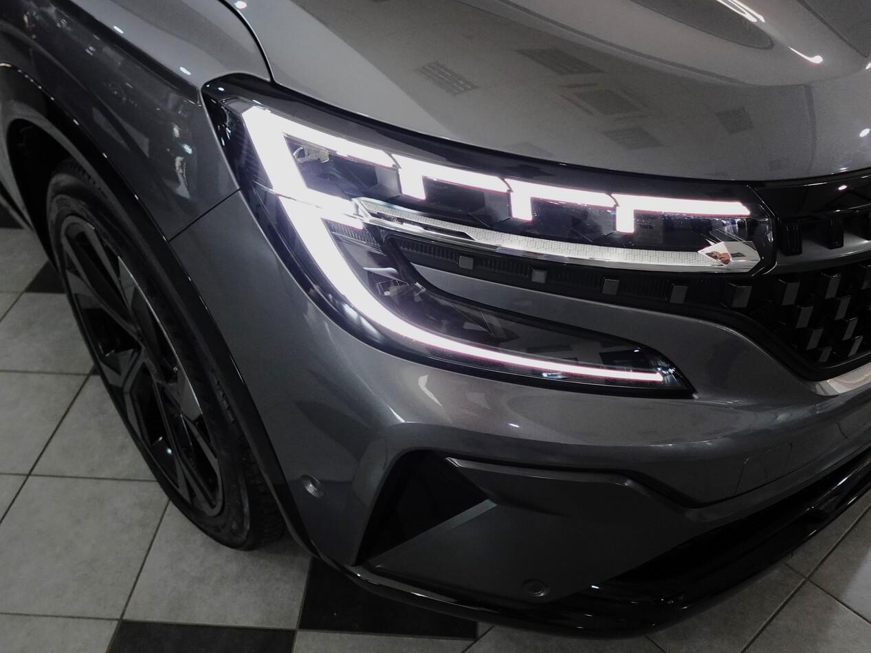 Renault Austral 1.2 E-TECH FULL HYBRID 200 CV ICONIC ESPRIT ALPINE