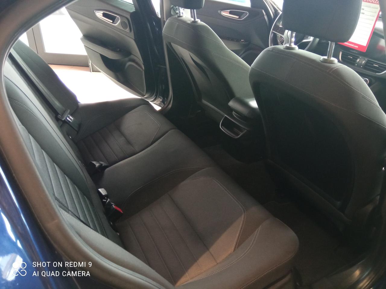 Alfa Romeo Giulia 2.2 Turbodiesel 150 CV Business Launch Edition