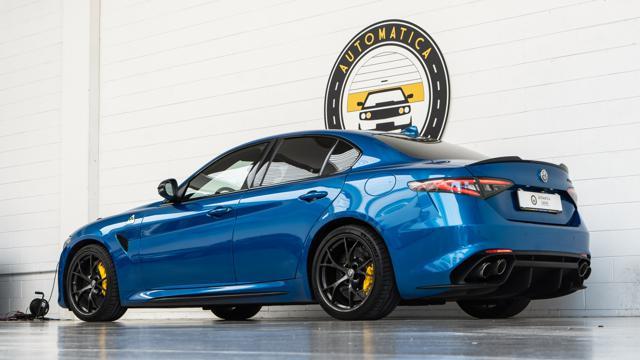 ALFA ROMEO Giulia V6 Bi-Turbo Quadrifoglio AKRAPOVIC CARBOCERAMICI