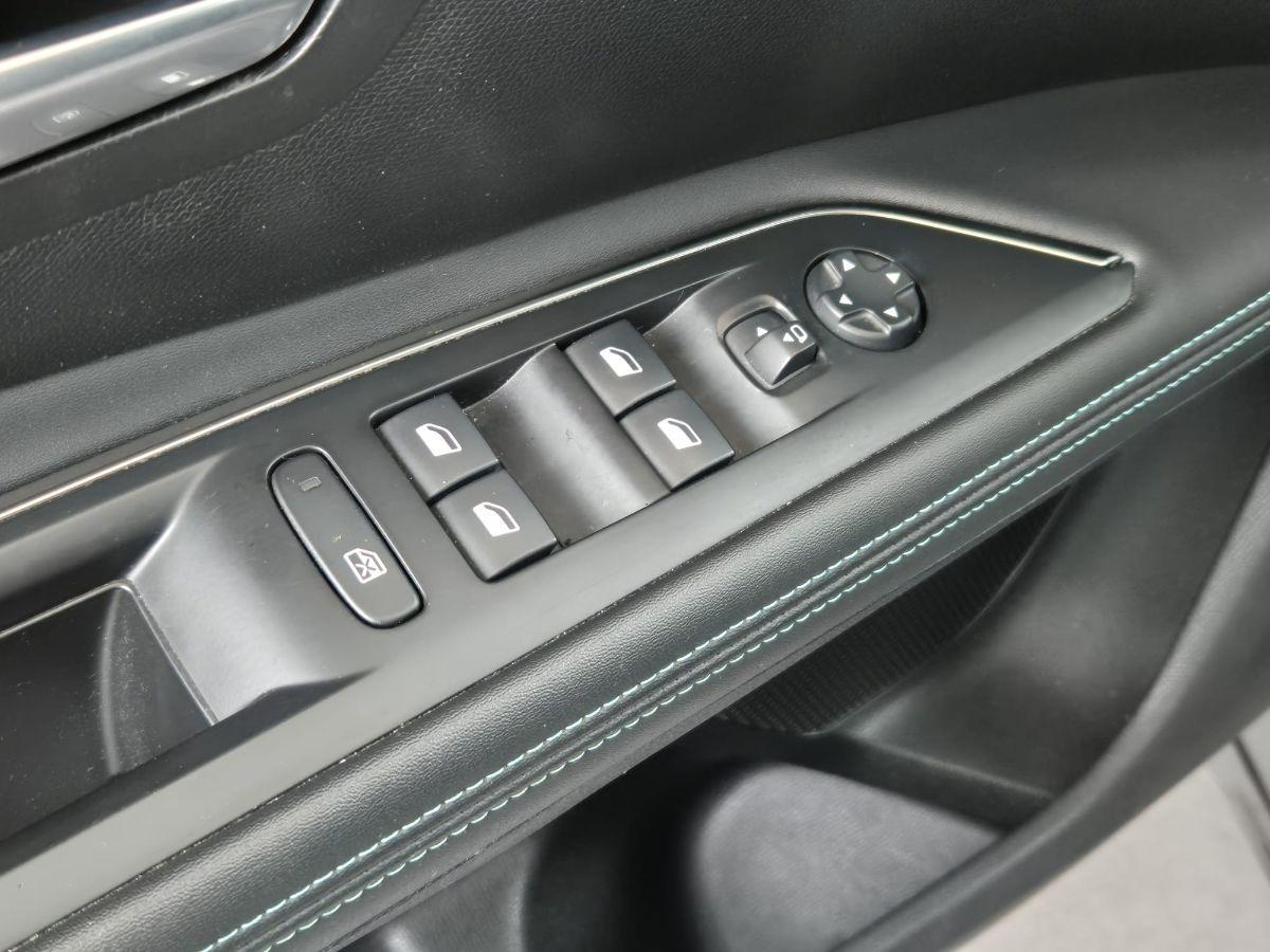 PEUGEOT - 5008 - BlueHDi 130 Allure Pack 7 POSTI