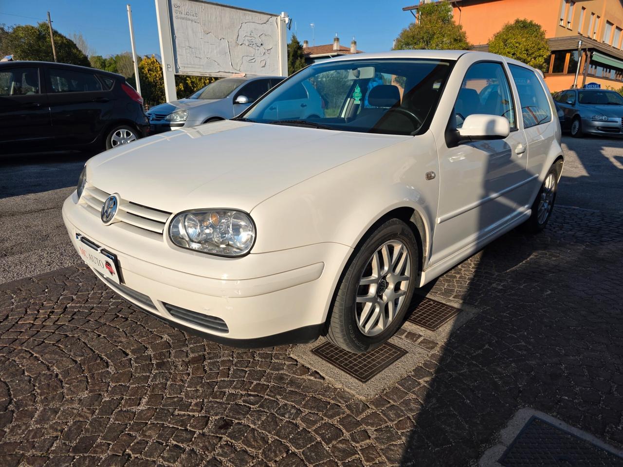 Volkswagen Golf 1.9 TDI/115 CV cat 3 porte Highline 401.000km