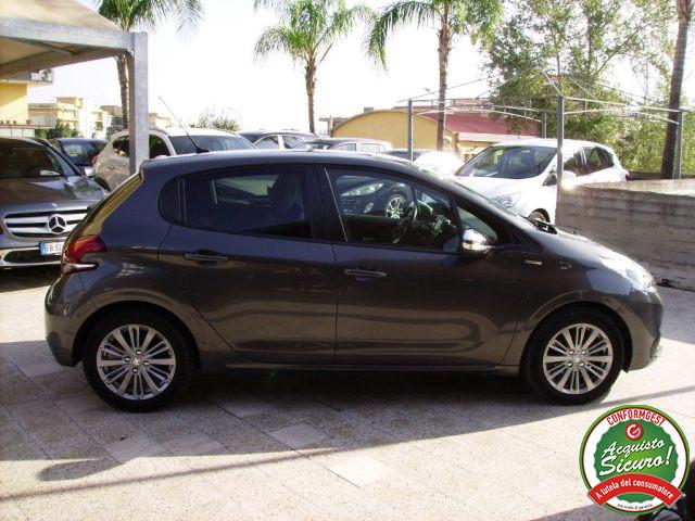 PEUGEOT 208 Cv82 5 porte Style
