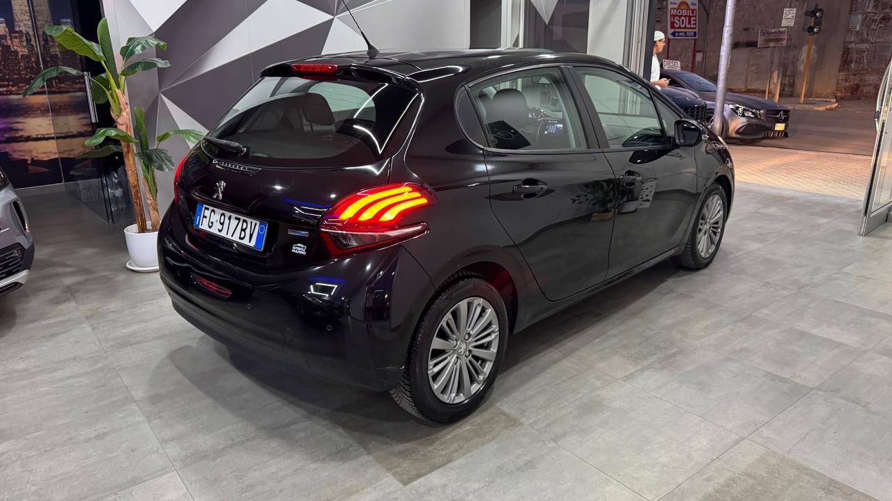 Peugeot 208 BlueHDi 75 5 porte Allure