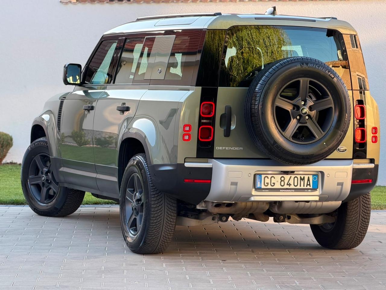 Land Rover Defender 110 3.0D I6 250 CV AWD Auto X-Dynamic HSE