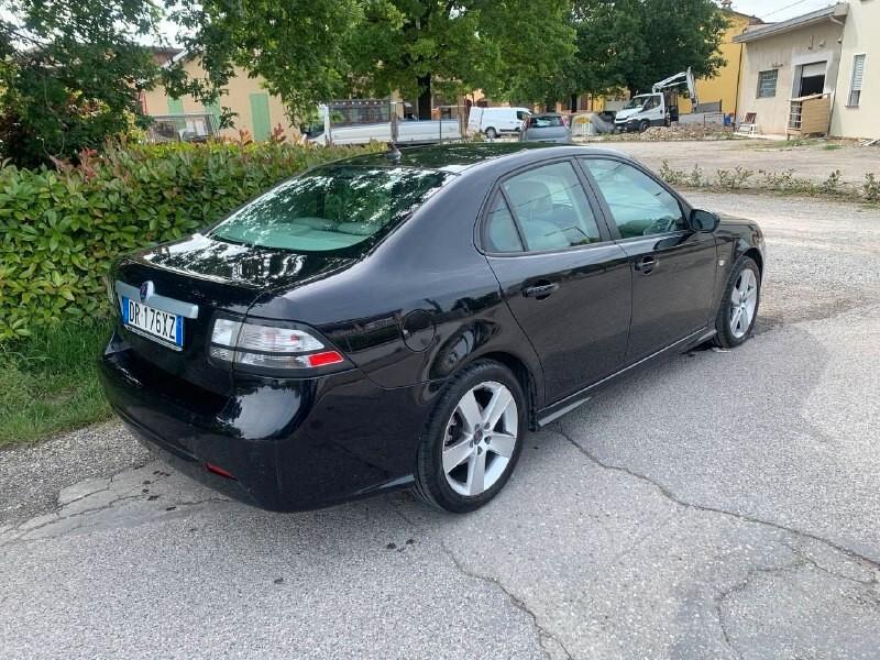 Saab 9-3 Sport Sedan 2.0 t Vector Automatica