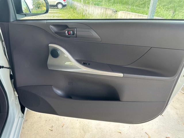 TOYOTA iQ 1.0 VVT-I OK NEOPATENTATI AUTOMATICA 4 POSTI
