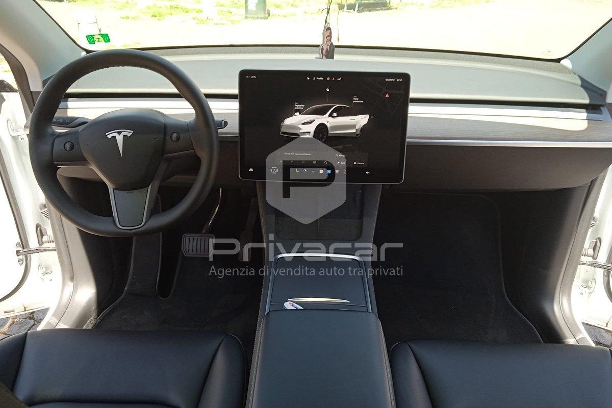 TESLA Model Y RWD