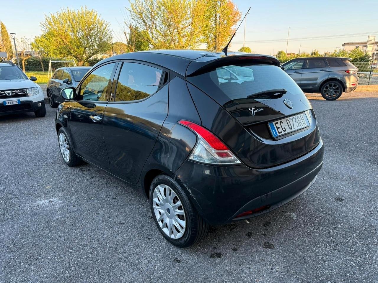 Lancia Ypsilon 1.2 69 CV 5 porte GPL Ecochic Silver