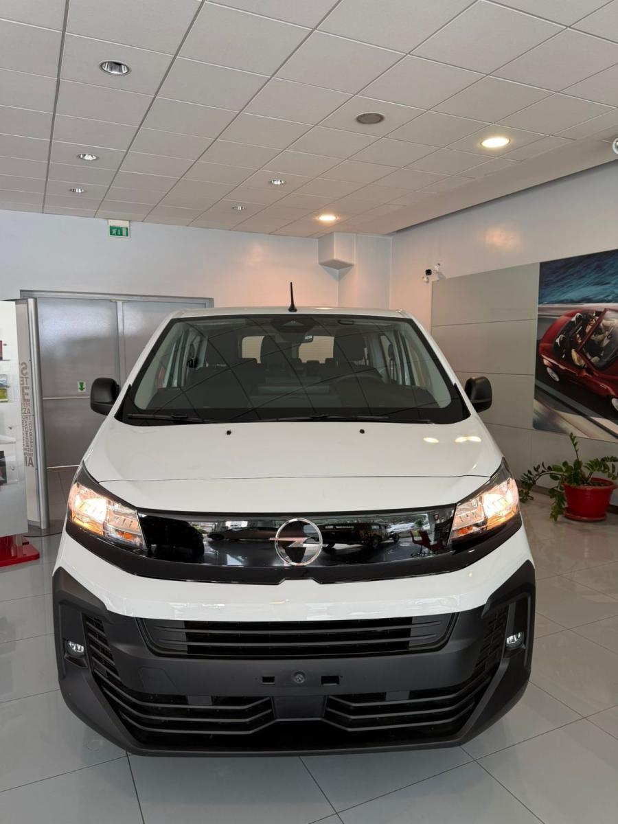 OPEL - Vivaro Station Wagon 177 AT8 XL 9S