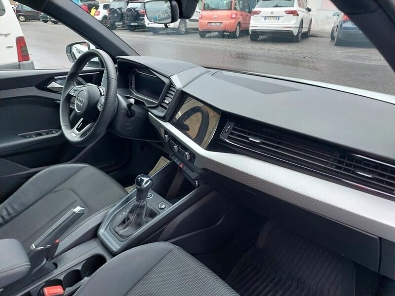 Audi A1 SPB 30 TFSI S tronic line edition