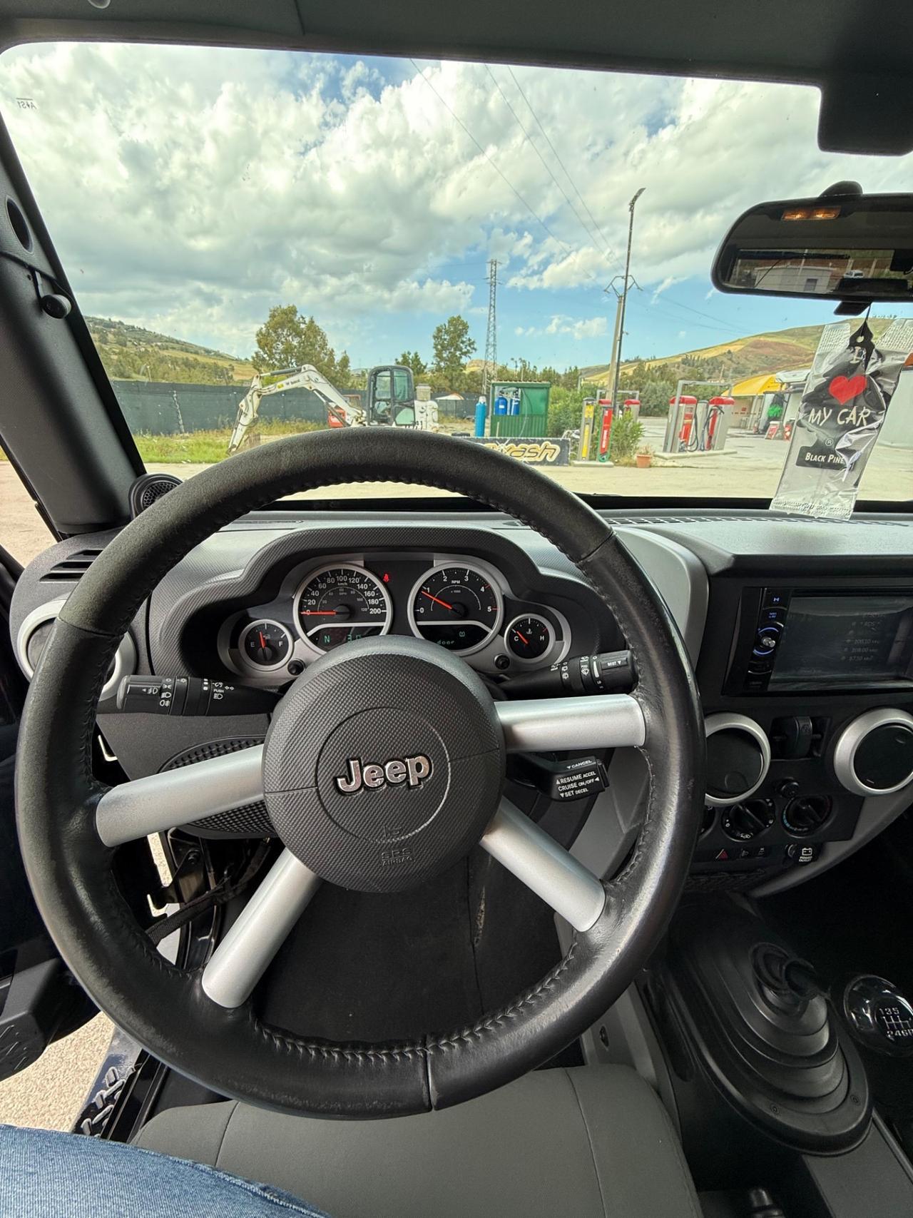 Jeep Wrangler 2.8 CRD DPF Sahara Auto