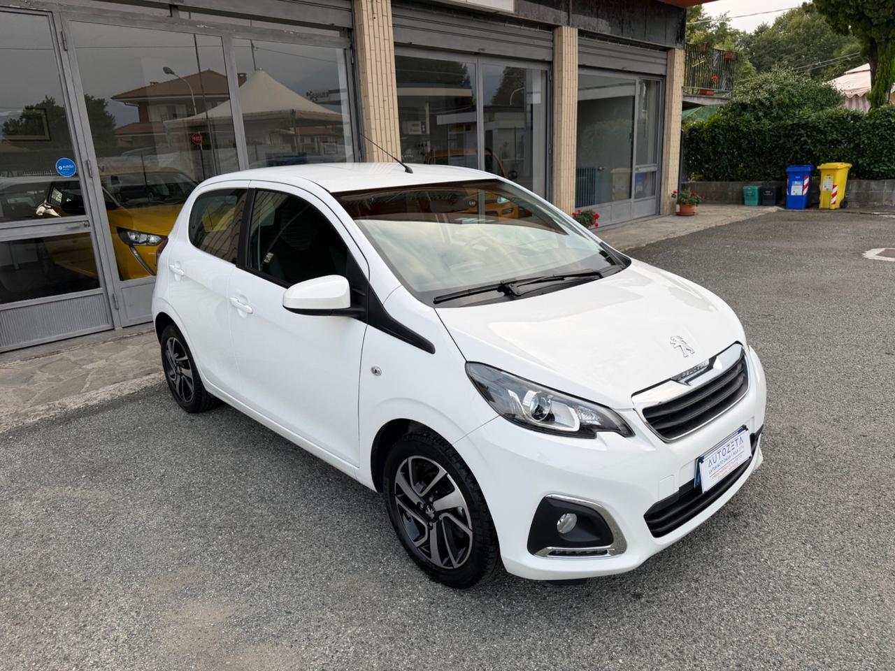 Peugeot 108 72cv 5 porte Allure