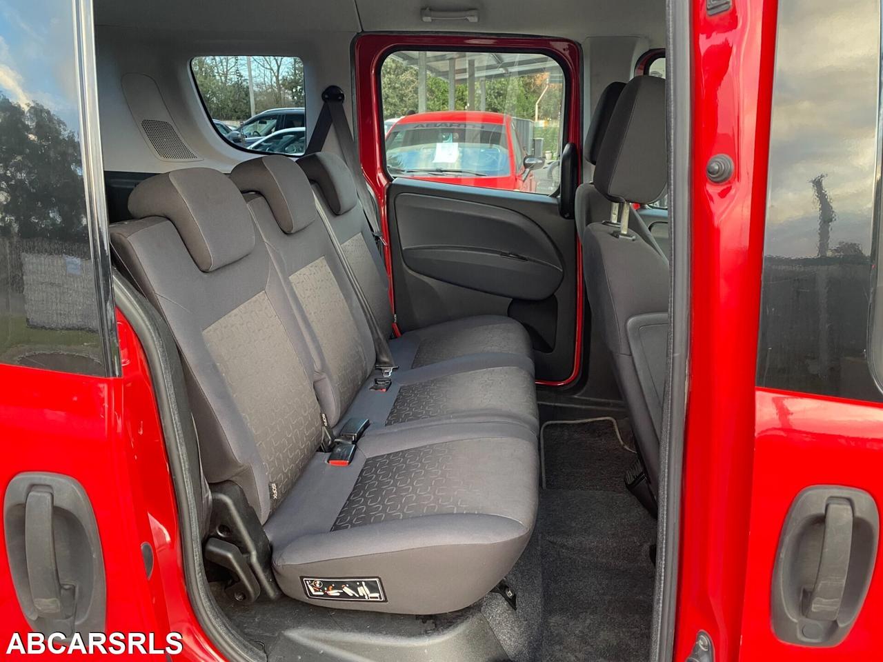 FIAT - Doblò - 1.6 Mjt 16V Dualogic Dyn. -