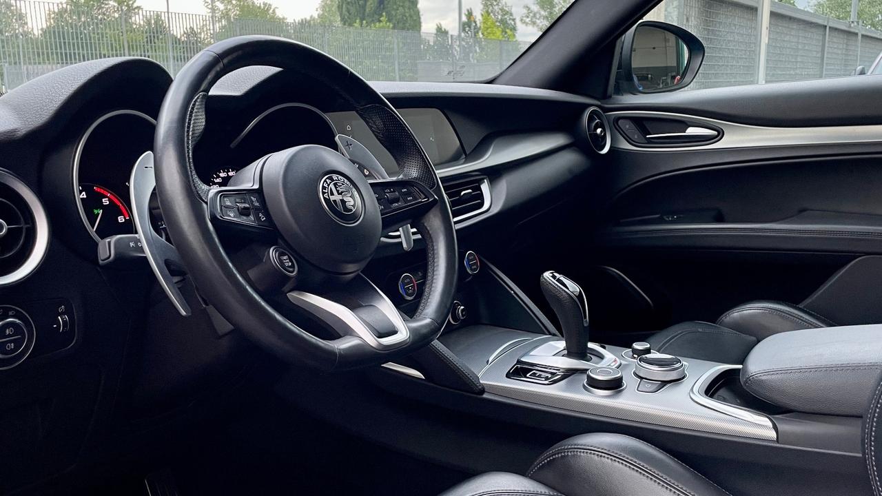 ALFA ROMEO STELVIO 2.2 VELOCE TURBODIESEL Q4 210 CV - TETTO, PELLE, FULL LED