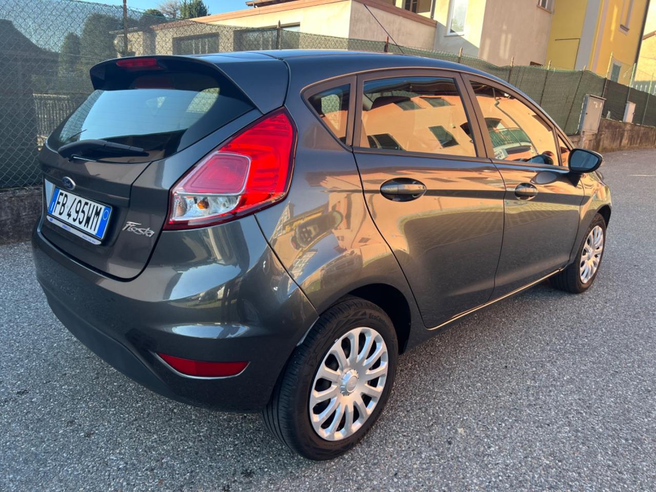 Ford Fiesta 1.4 5 porte Bz.- GPL