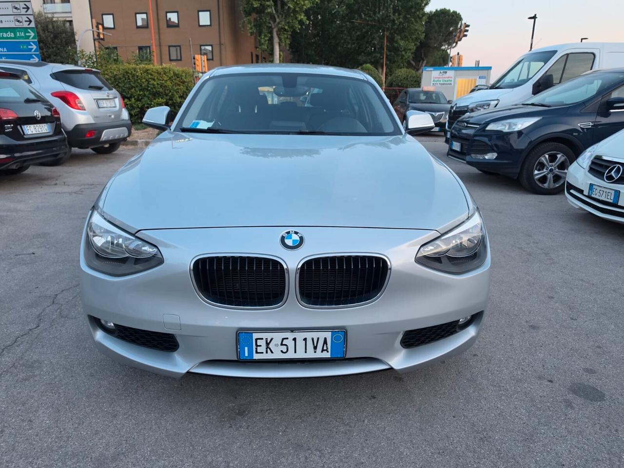 Bmw 116 116d 5p. Urban