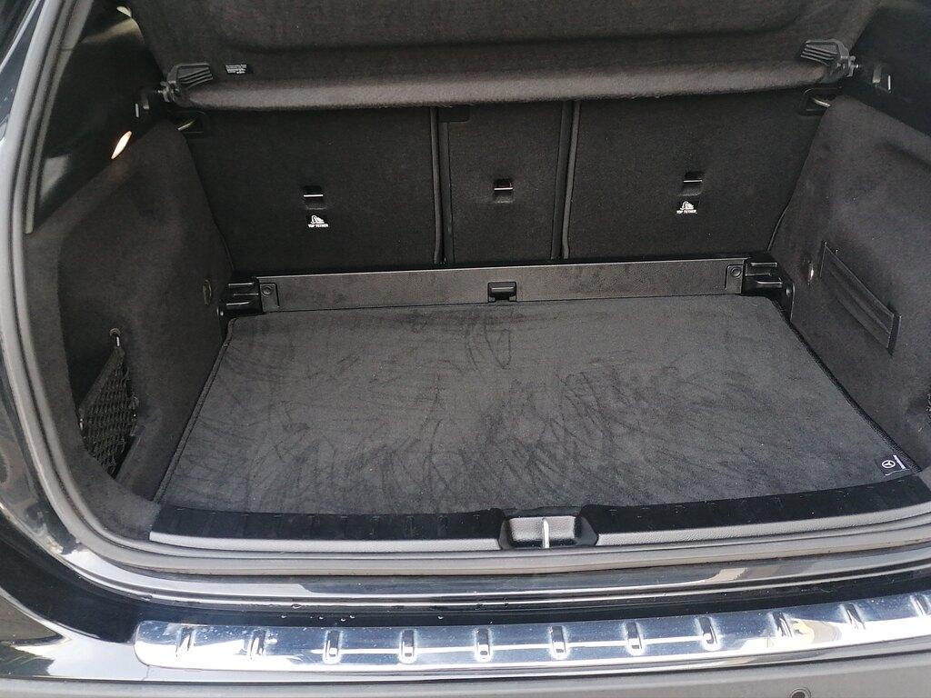 Mercedes GLA 180 180 Sport Plus 7G-DCT