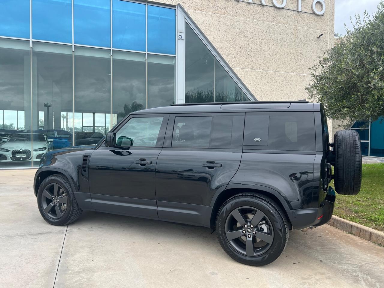 Land Rover Defender 110 3.0D I6 200 CV AWD Auto SE AUTOCARRO N1