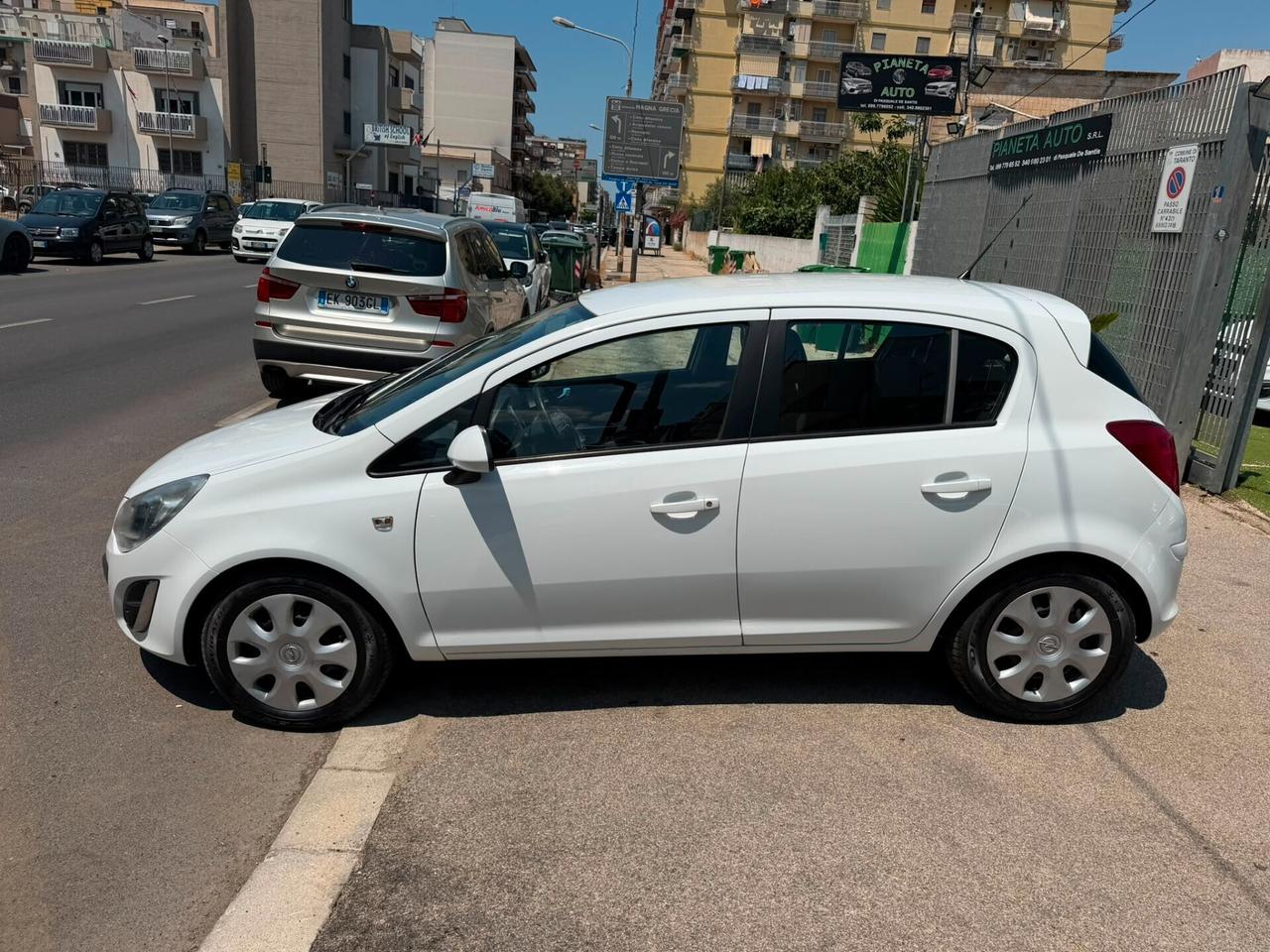 Opel Corsa 1.2 5 porte Club