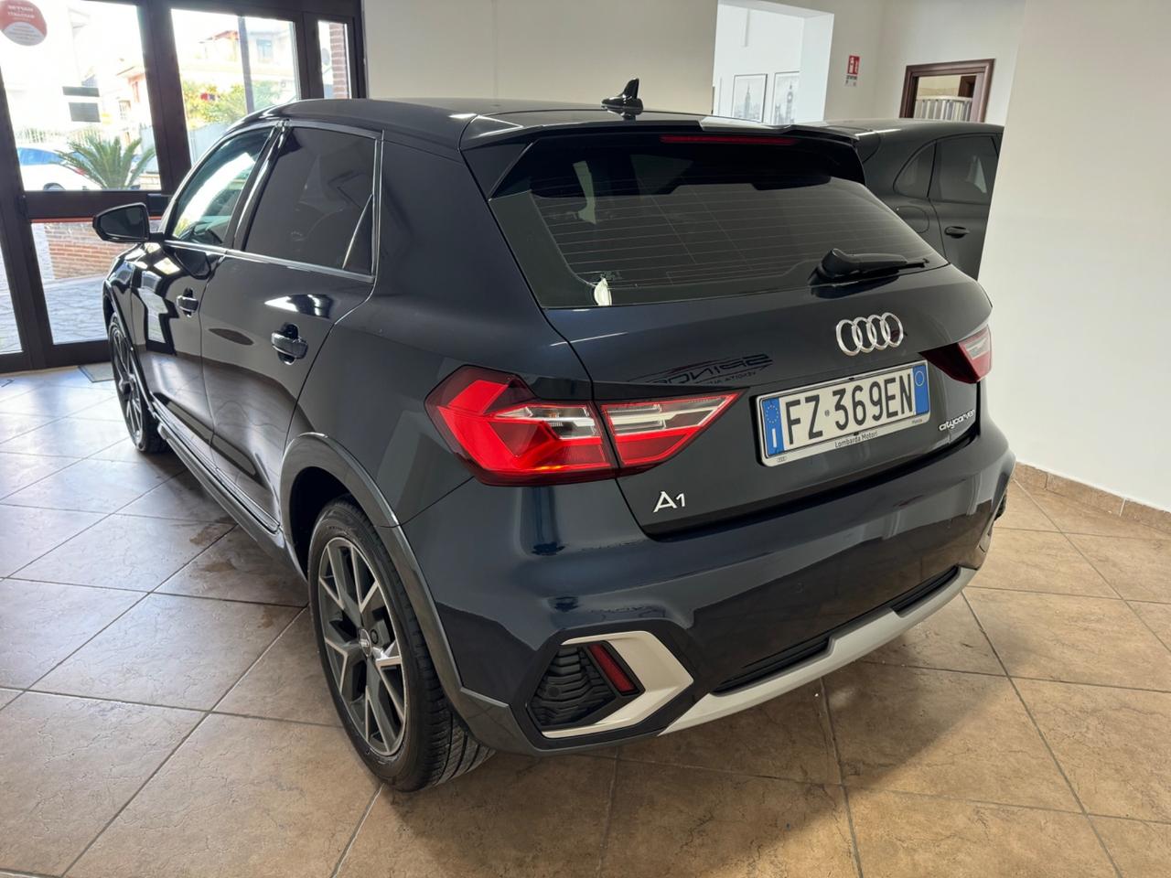 Audi A1 citycarver 30 TFSI S tronic Admired
